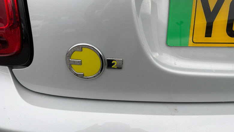 MINI Hatchback 135kW Cooper S Level 2 33kWh 3dr Auto Electric Hatchback